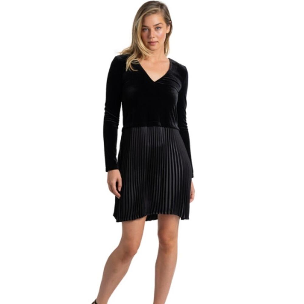 Sam Edelman Black Pleated Mini Dress – Velvet Top – Size 6 – NWT – $138 Retail